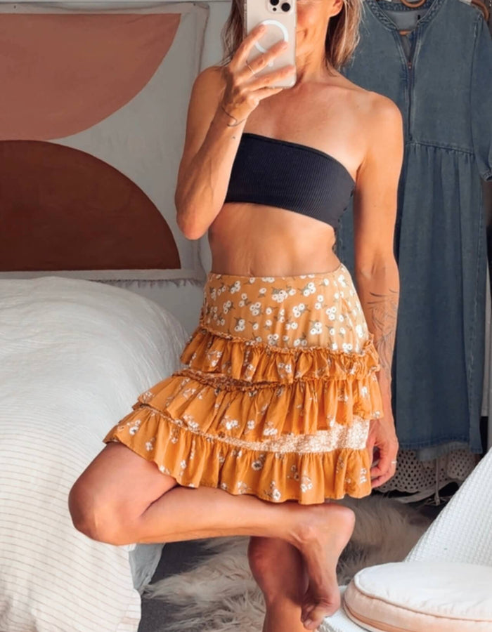 BAMBOO BLONDE // Lory Mini Skirt // Size 6