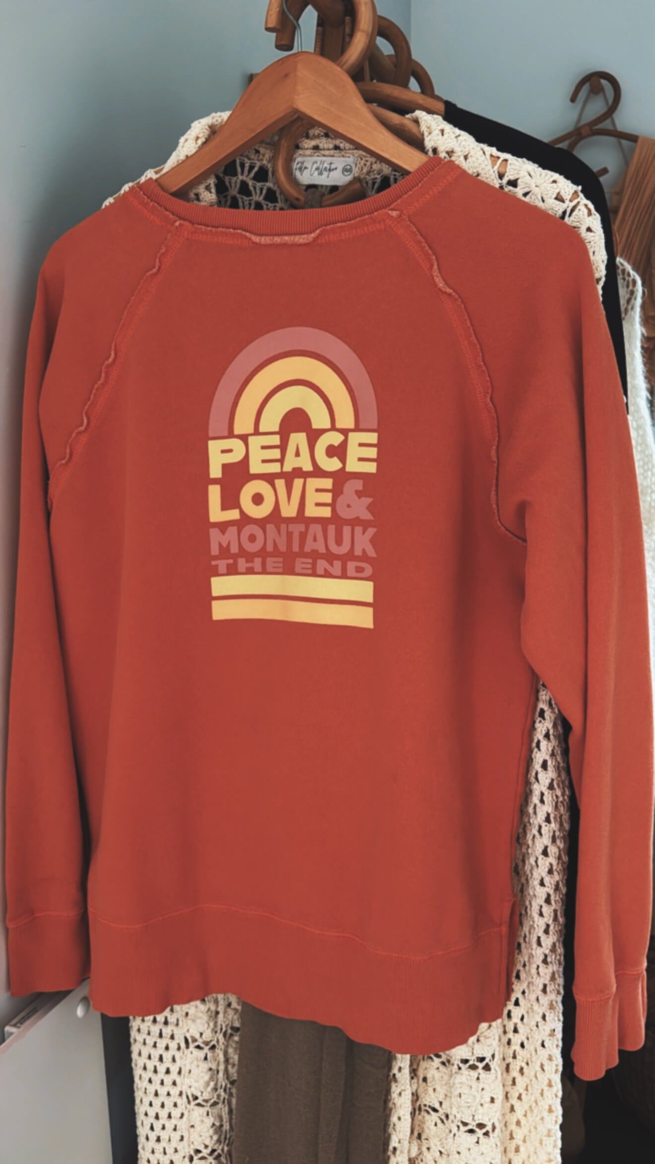 TECHSTYLES - A CALIFORNIA COMPANY Peace Love Sweatshirt // Orange // XL