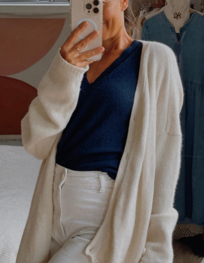 MEG BY DESIGN // Oversized Pure Wool Cardi // Cream // Free Size