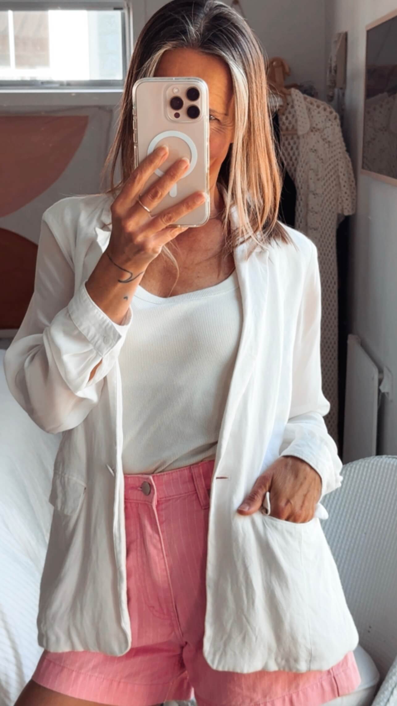WanLi // White Linen Blazer/Sheer Sleeves // Small
