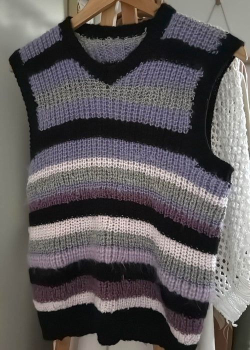 HAND-KNITTED VEST // Pure Wool // Striped // Small