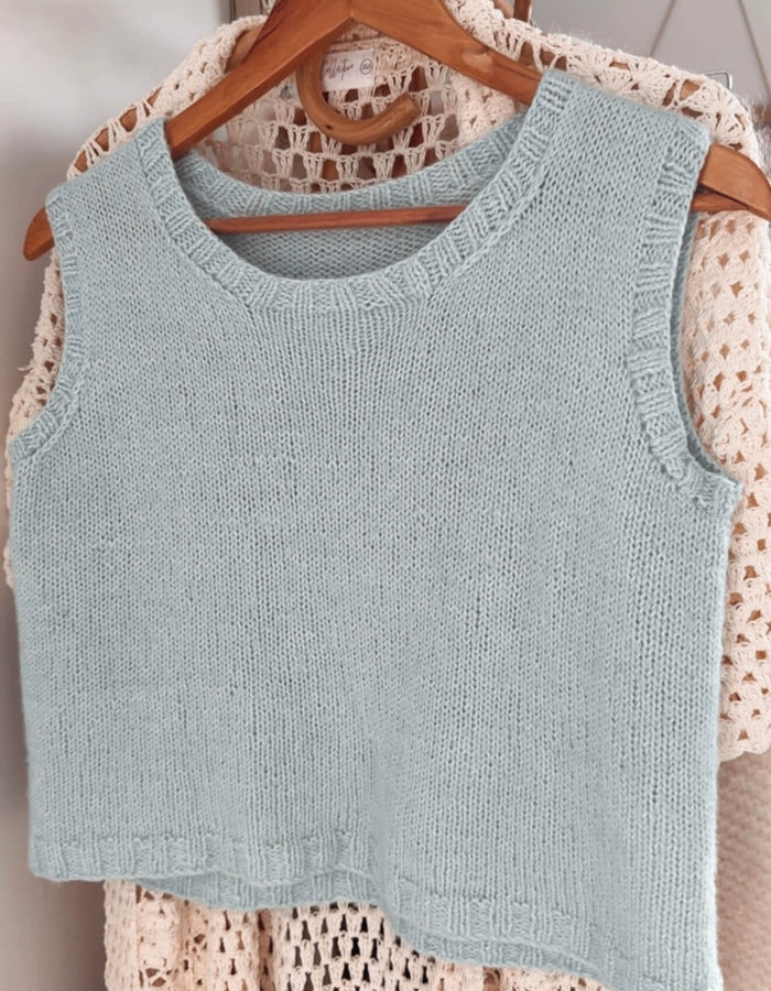 HAND-KNITTED VEST // Pure Wool // Duck Egg Blue // Small