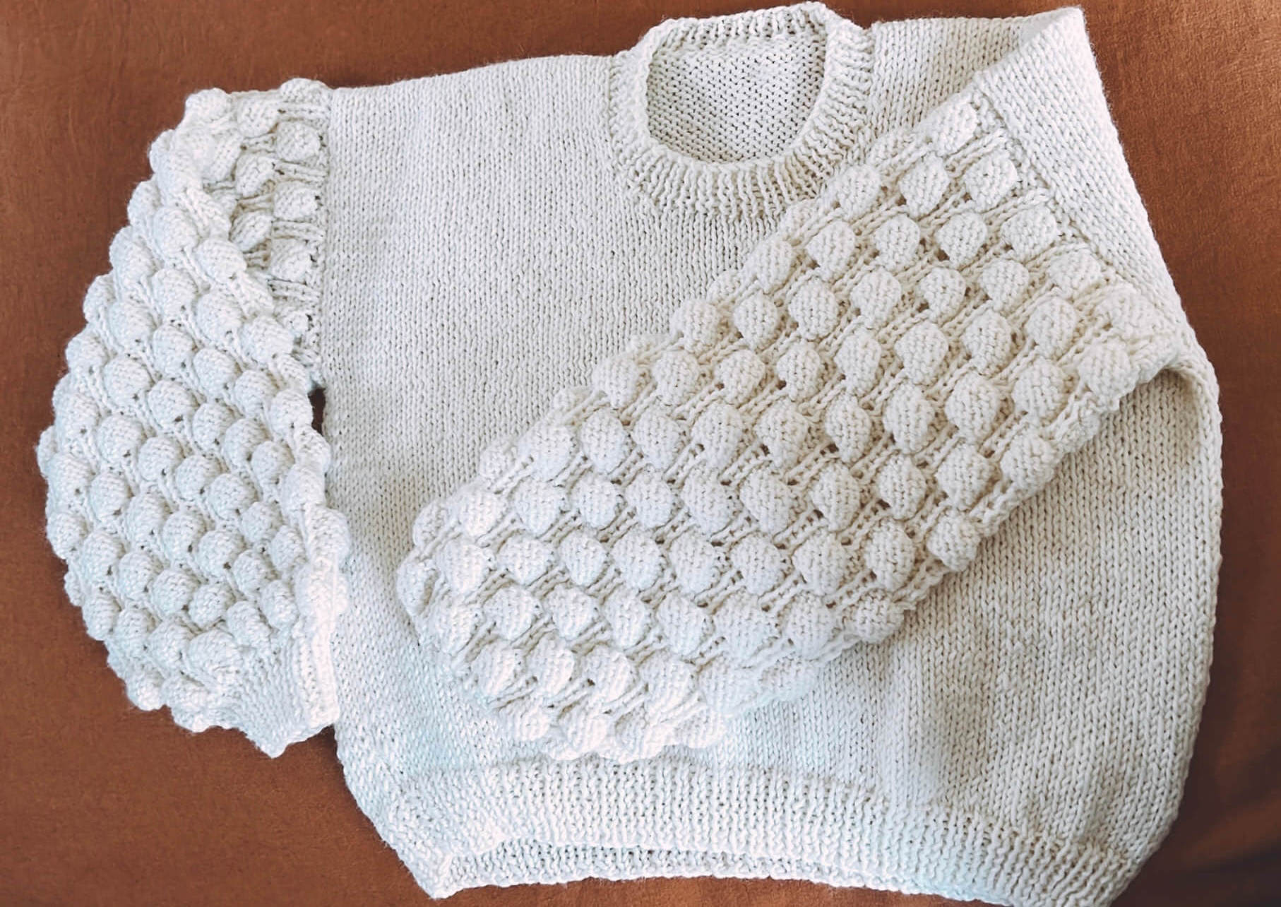 Tiny Hearts Bobble Sleeve Crew // Cream Wool