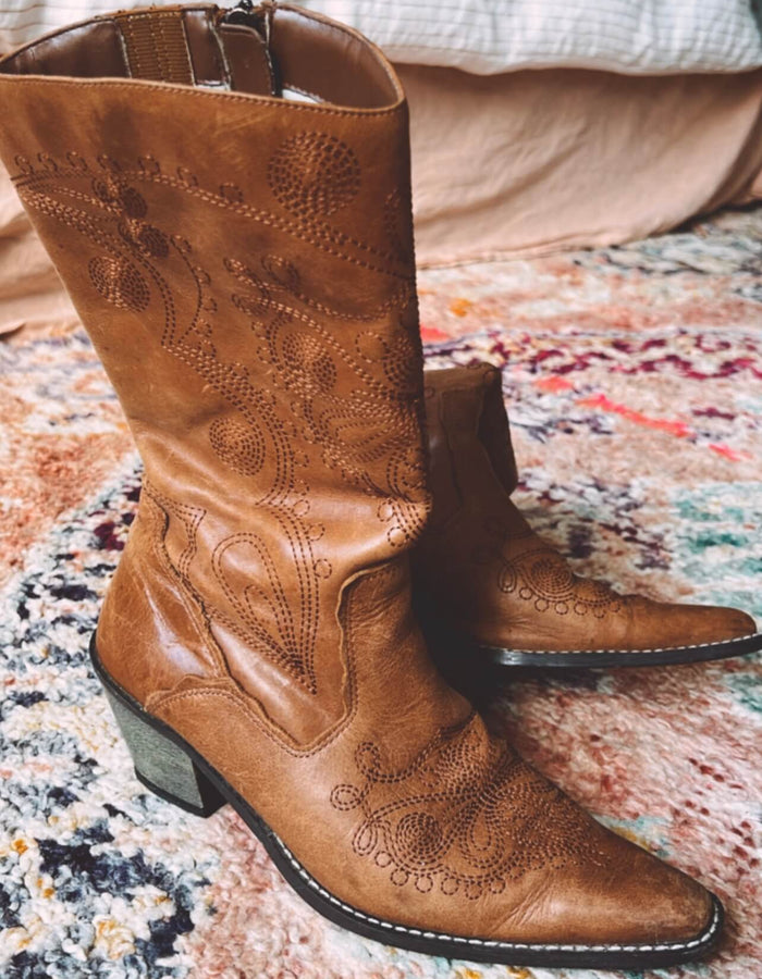 Leather Cowboy Boot // EUR 38