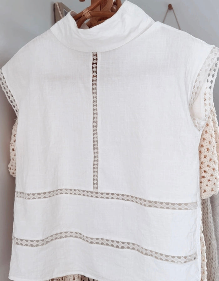 WHITE COTTON // Mandarin Cut-Out Blouse // Small