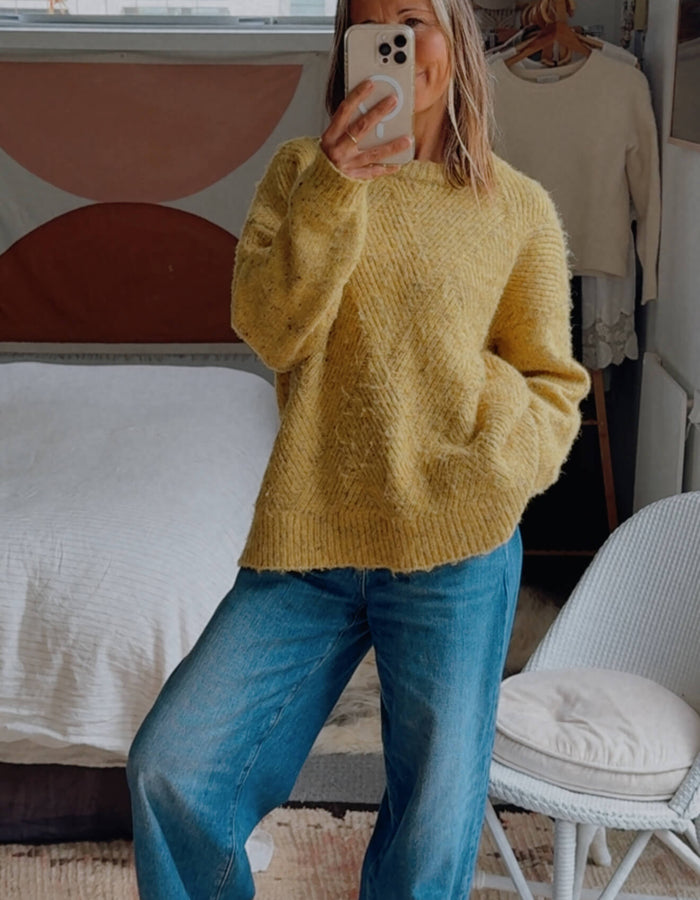 LITTLE LIES // Mustard Crew // S/M