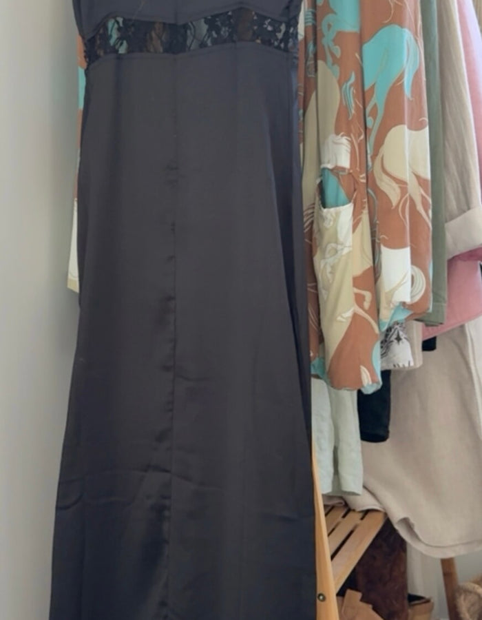 PRINCESS POLLY // Satin/Lace Dress // Black // Size 6