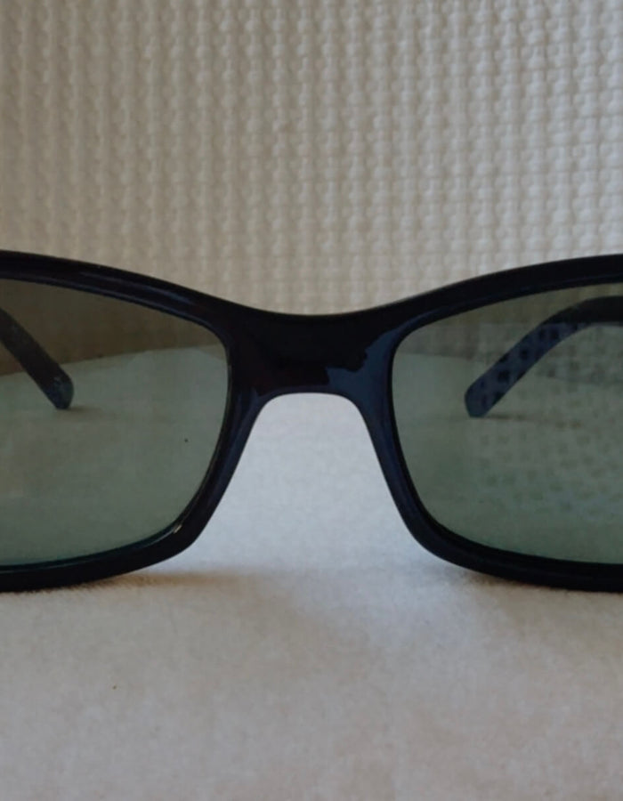 LE SPECS // Plateau Sunglasses // Black