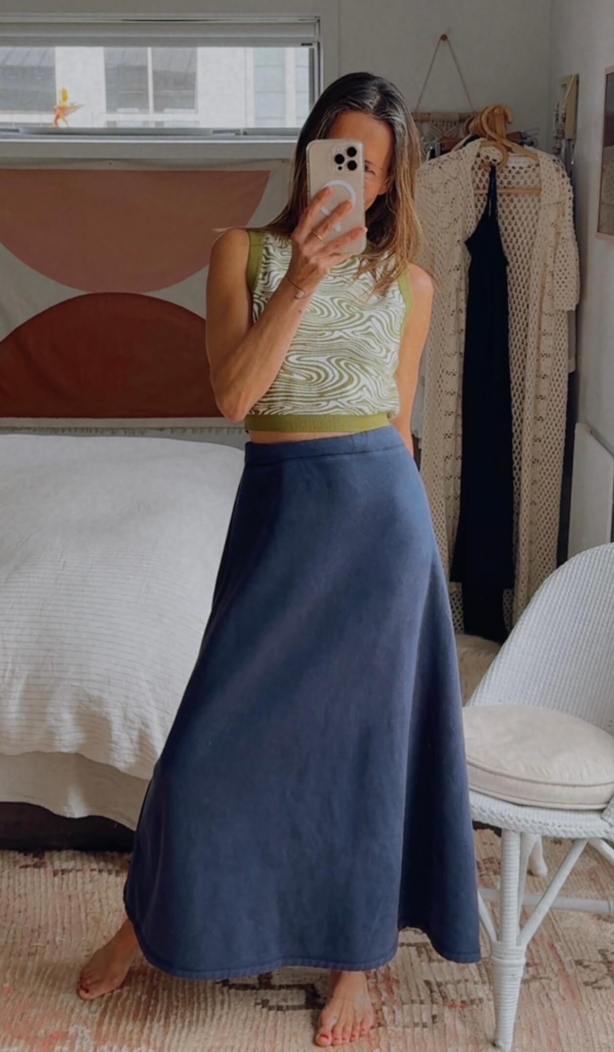 KOBE LETTUCE // Navy Maxi Skirt // Small