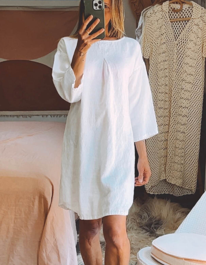 White Linen Shift Dress // Small