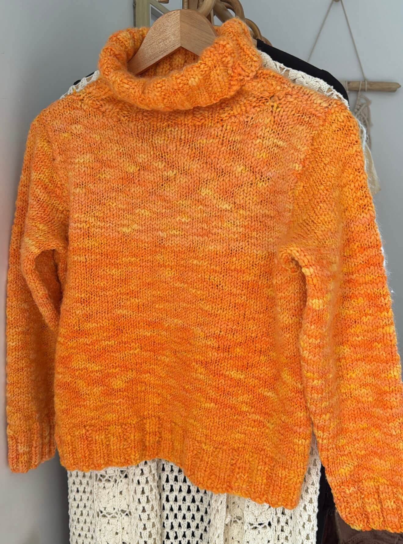 Tangarine Hand-knitted Jersey // Small