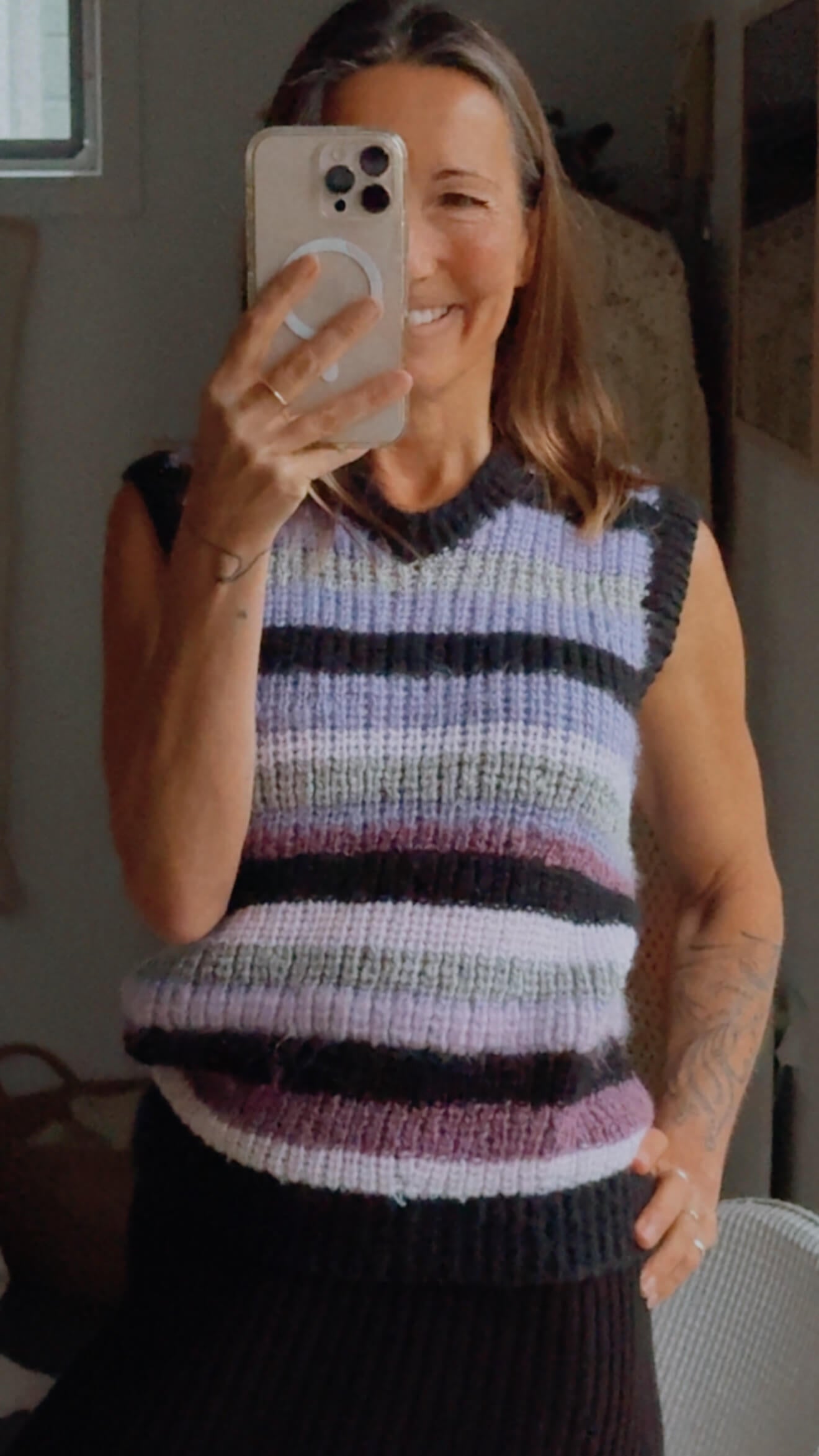 HAND-KNITTED VEST // Pure Wool // Striped // Small