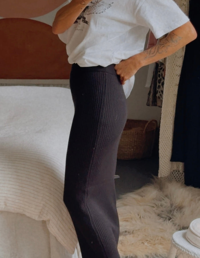 WINNIE & CO // Knitted Maxi Skirt // Black // XS/S