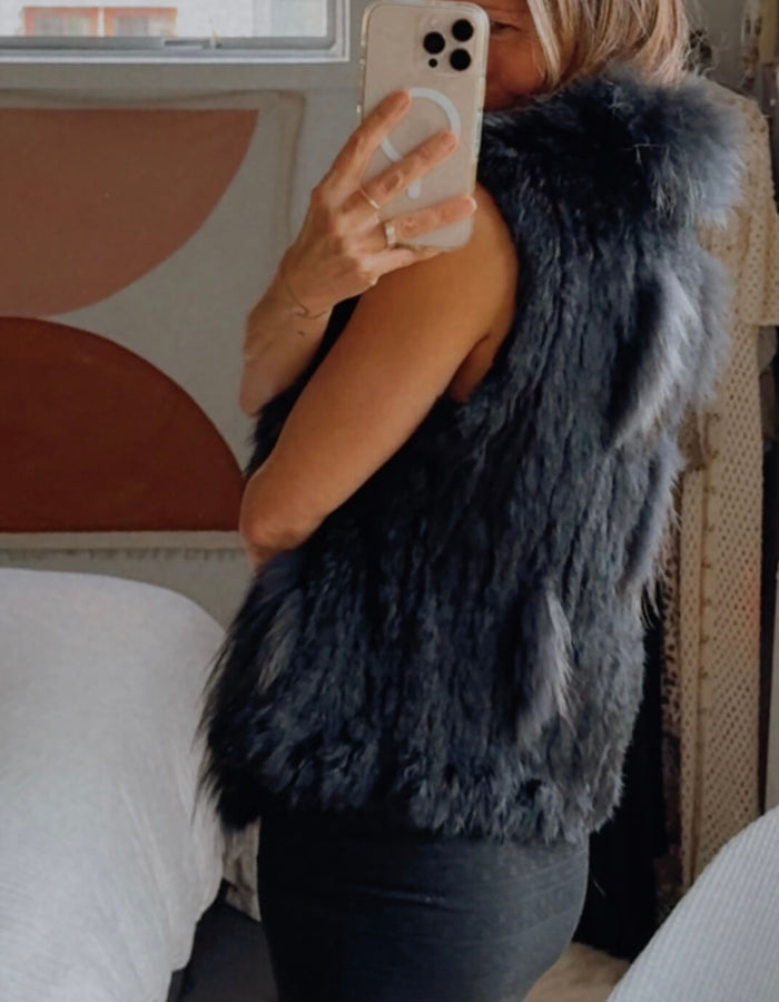 RABBIT FUR VEST // NOIR // Small