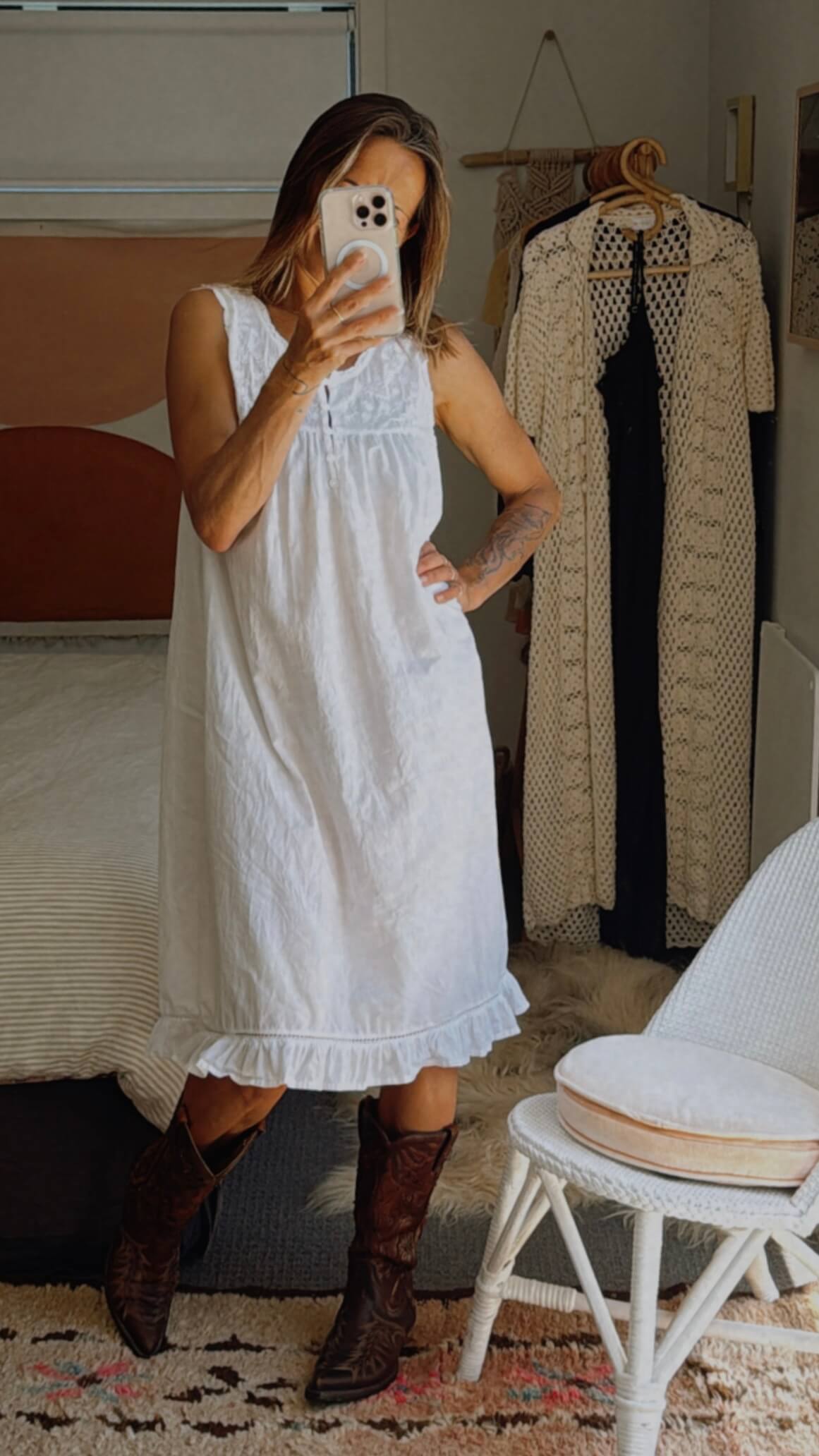 VINTAGE White Cotton Dress II // Small