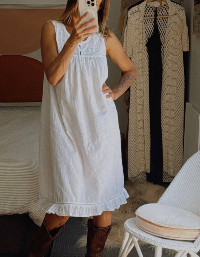 VINTAGE White Cotton Dress II // Small