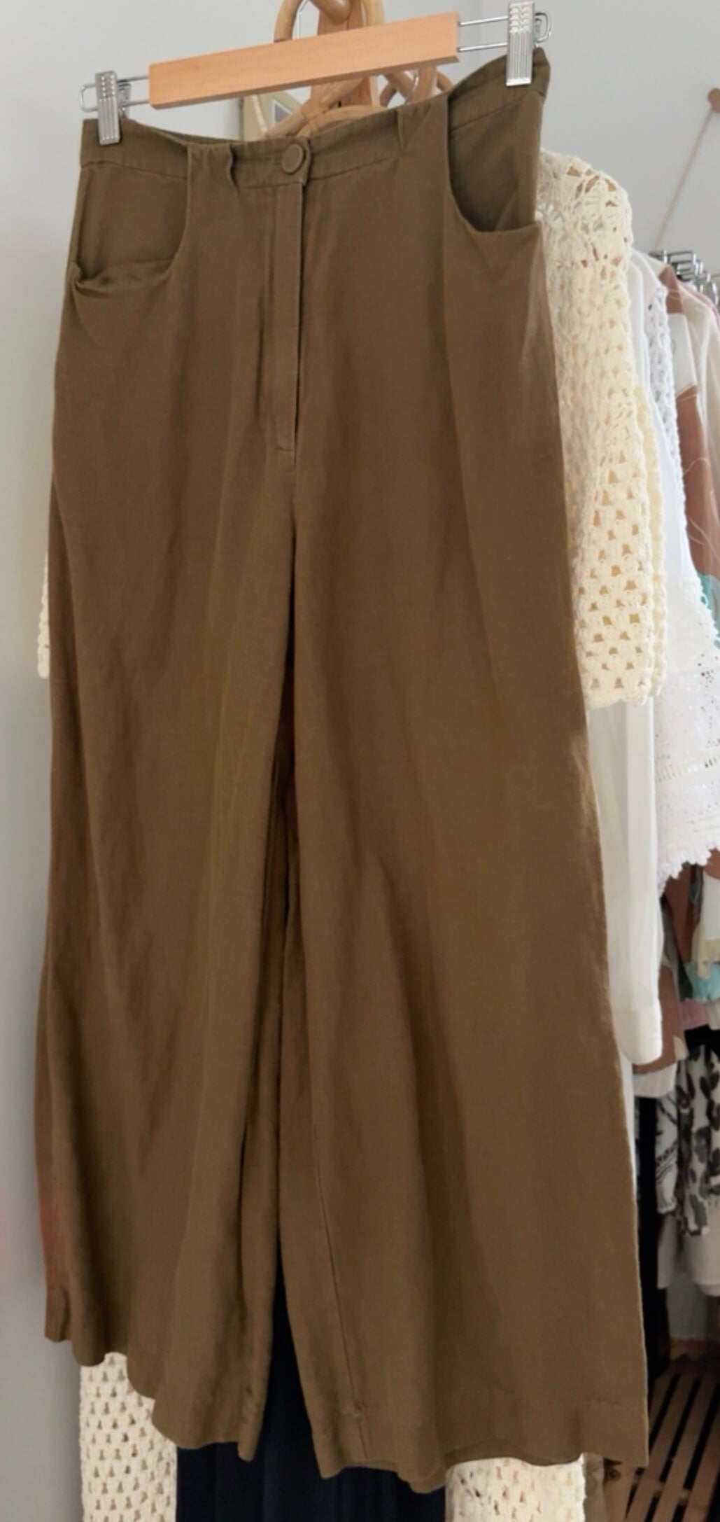 ILAM // Linen Wide Legged Pants // Khaki // Size 8
