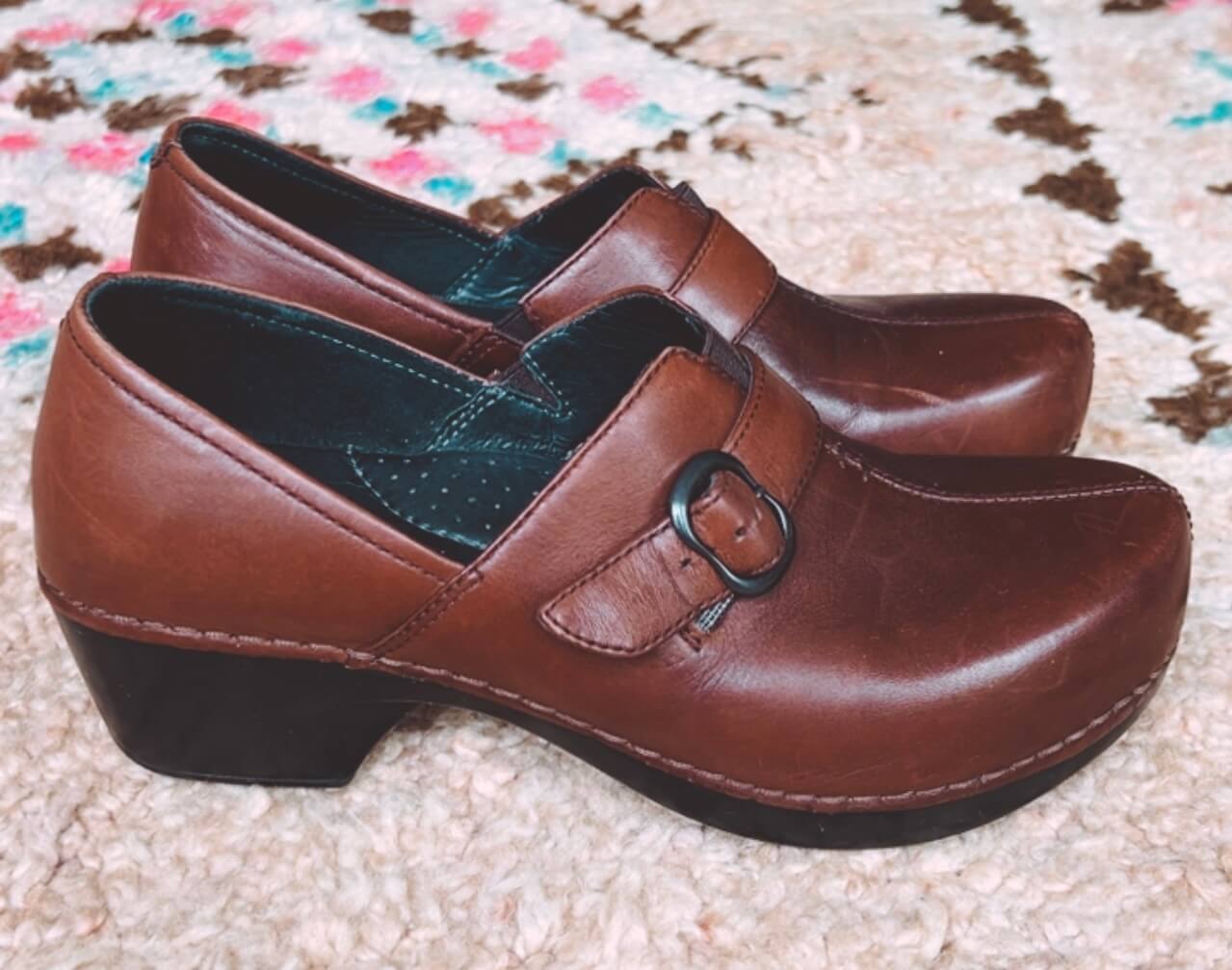 Dansko Tamara Burnished Berry Leather Clogs // EUR 39