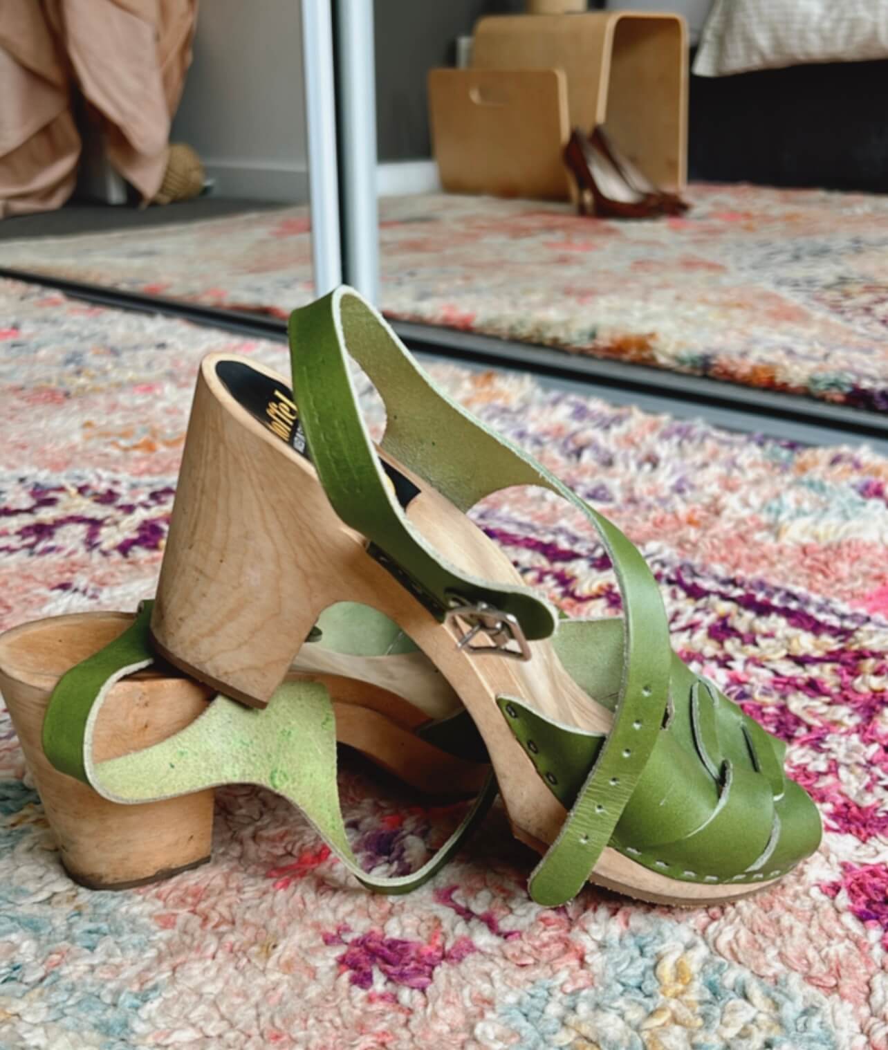 Swedish Hasbeens // Toffel Green Wooden-Heeled Clogs // EUR 41