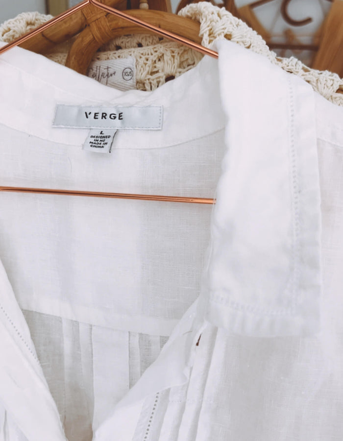 White Linen Shirt // S/M