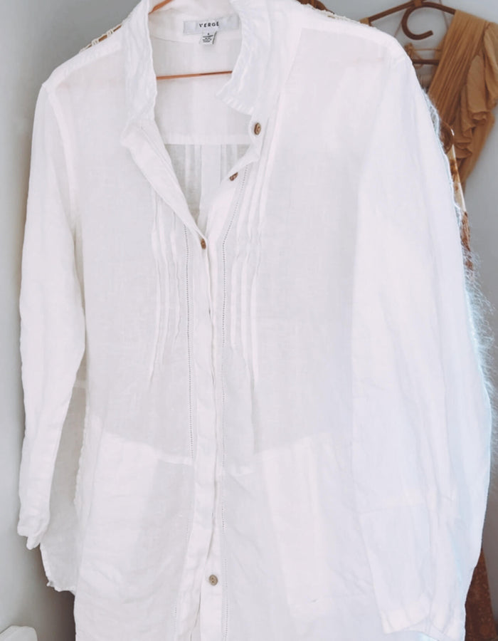 White Linen Shirt // S/M