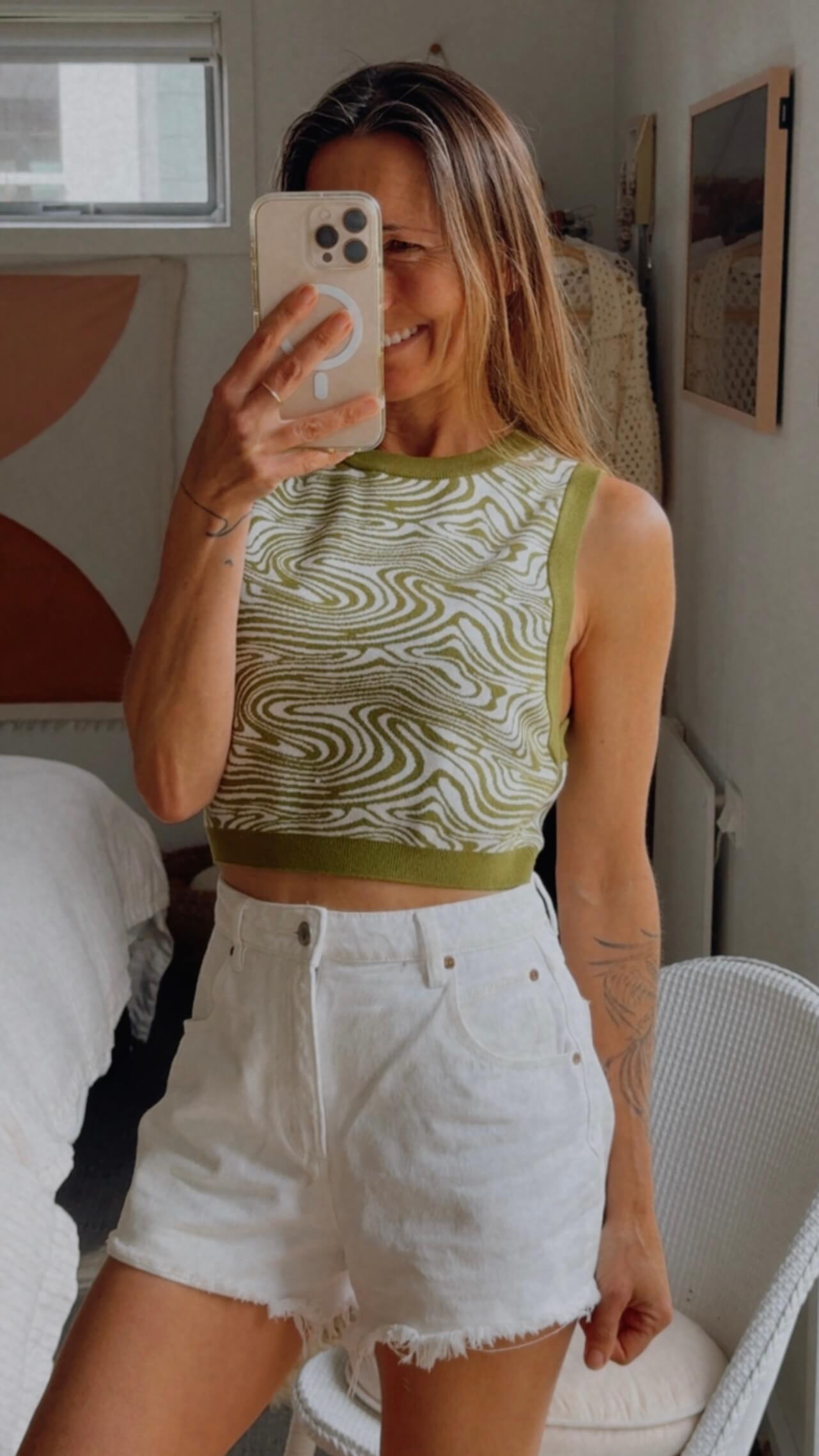 GLASSONS // Sage Green Swirl Vest // Small