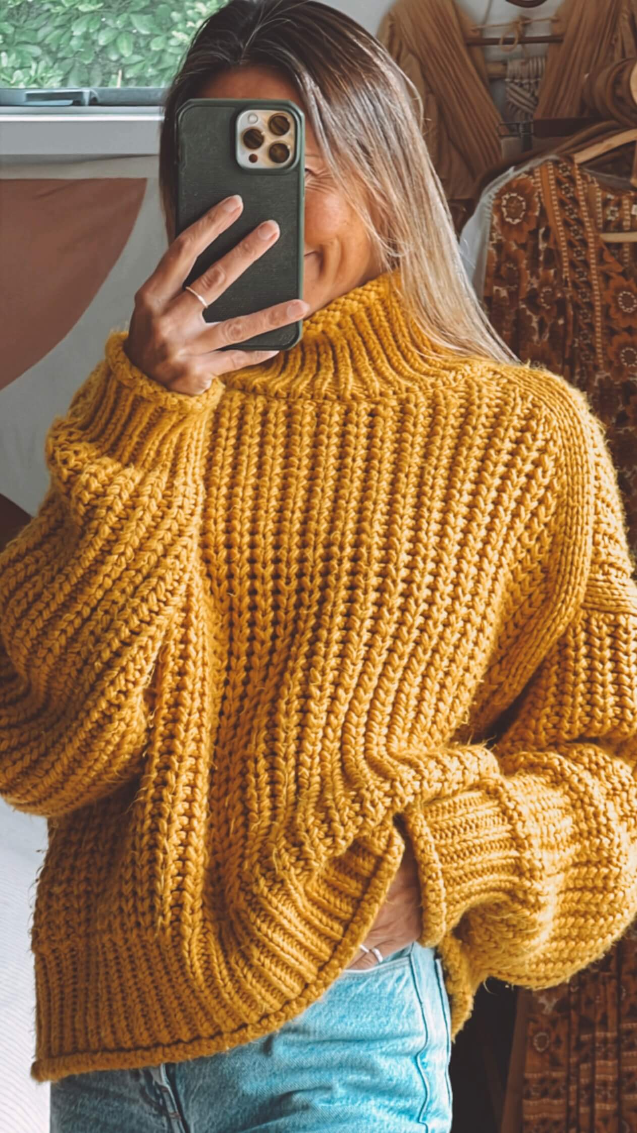 H&M Mustard Turtleneck Jersey // XL