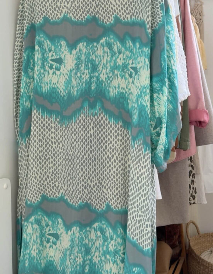 SOVEREIGNTY & SOUL // Miami Turquoise Kimono // Free Size