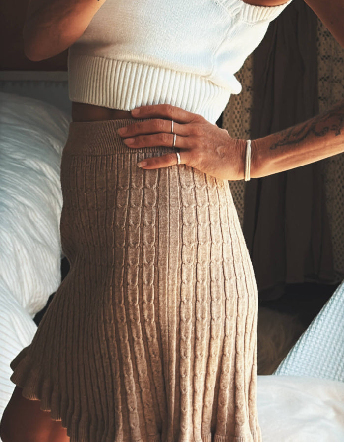 MIRROU Cable Knit Skirt // Small