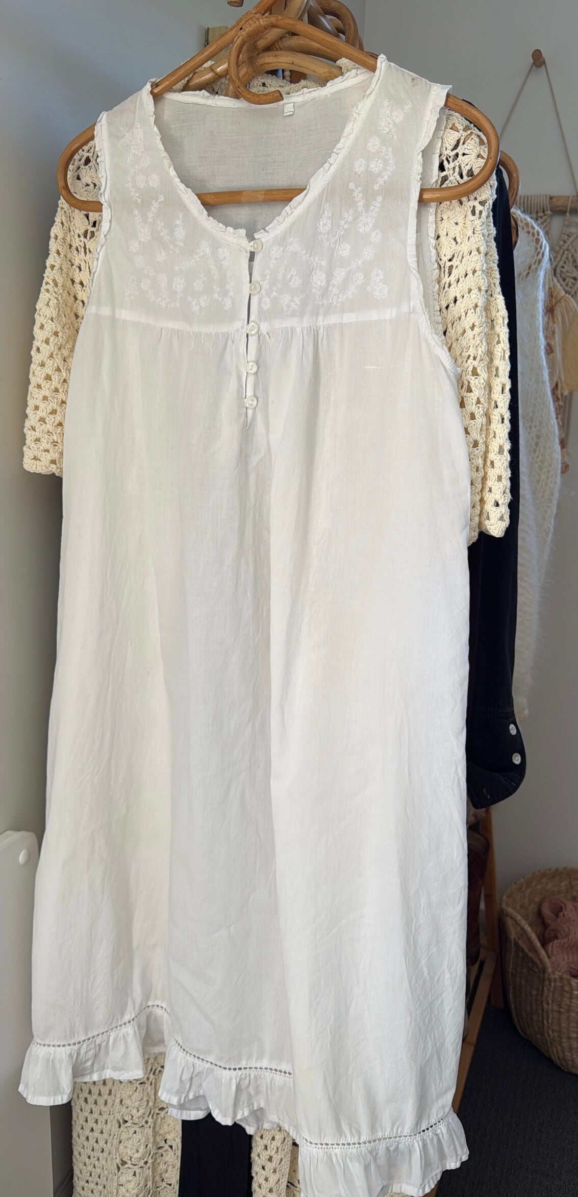 VINTAGE White Cotton Dress II // Small