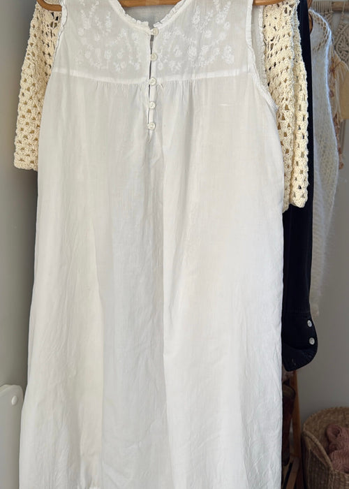 VINTAGE White Cotton Dress II // Small