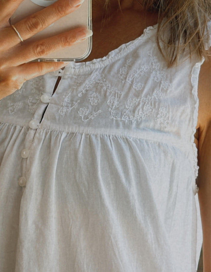 VINTAGE White Cotton Dress II // Small