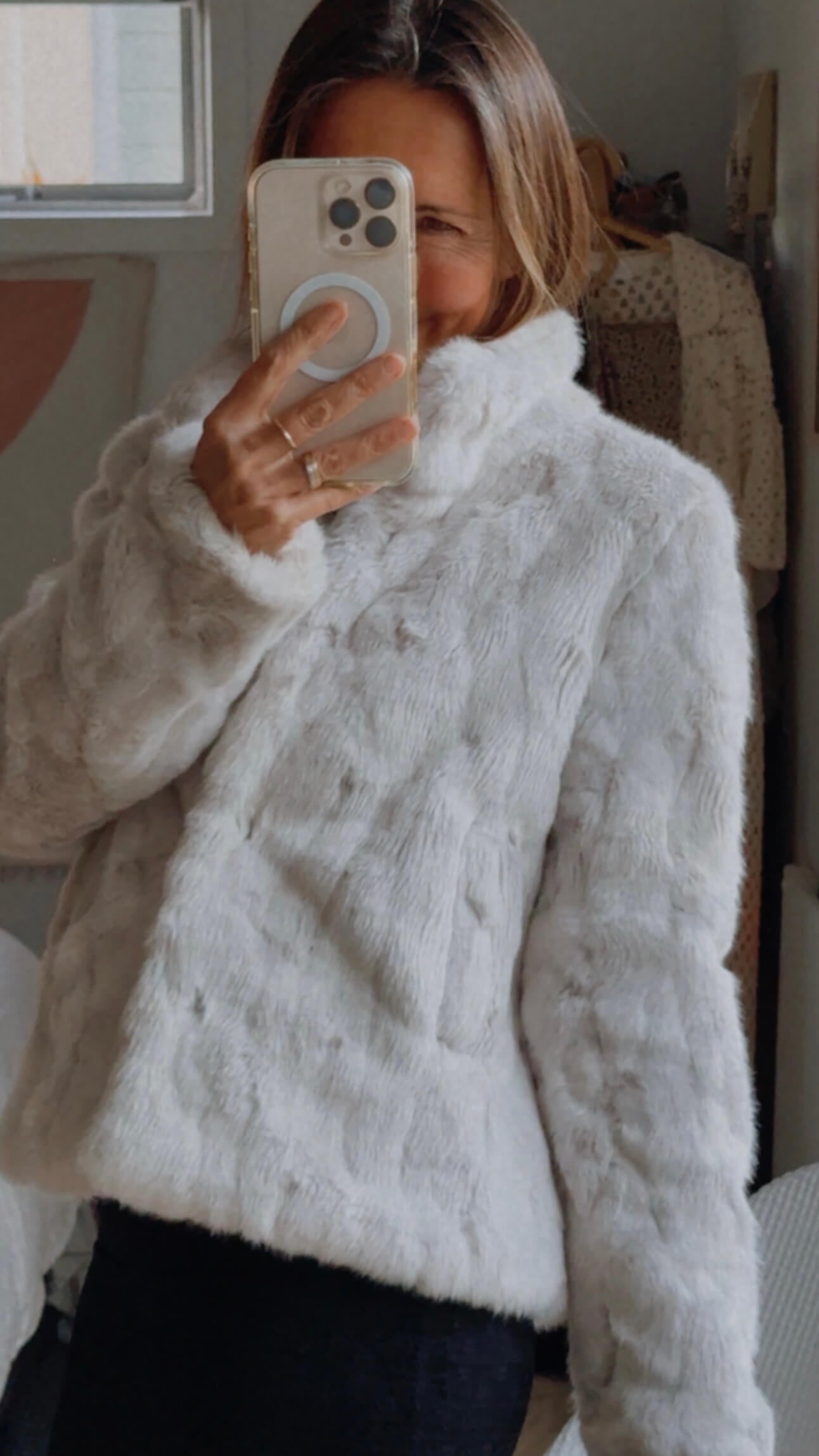 PAGANI // FAUX FUR JACKET // SILVER FOX // XS (would fit large 8)
