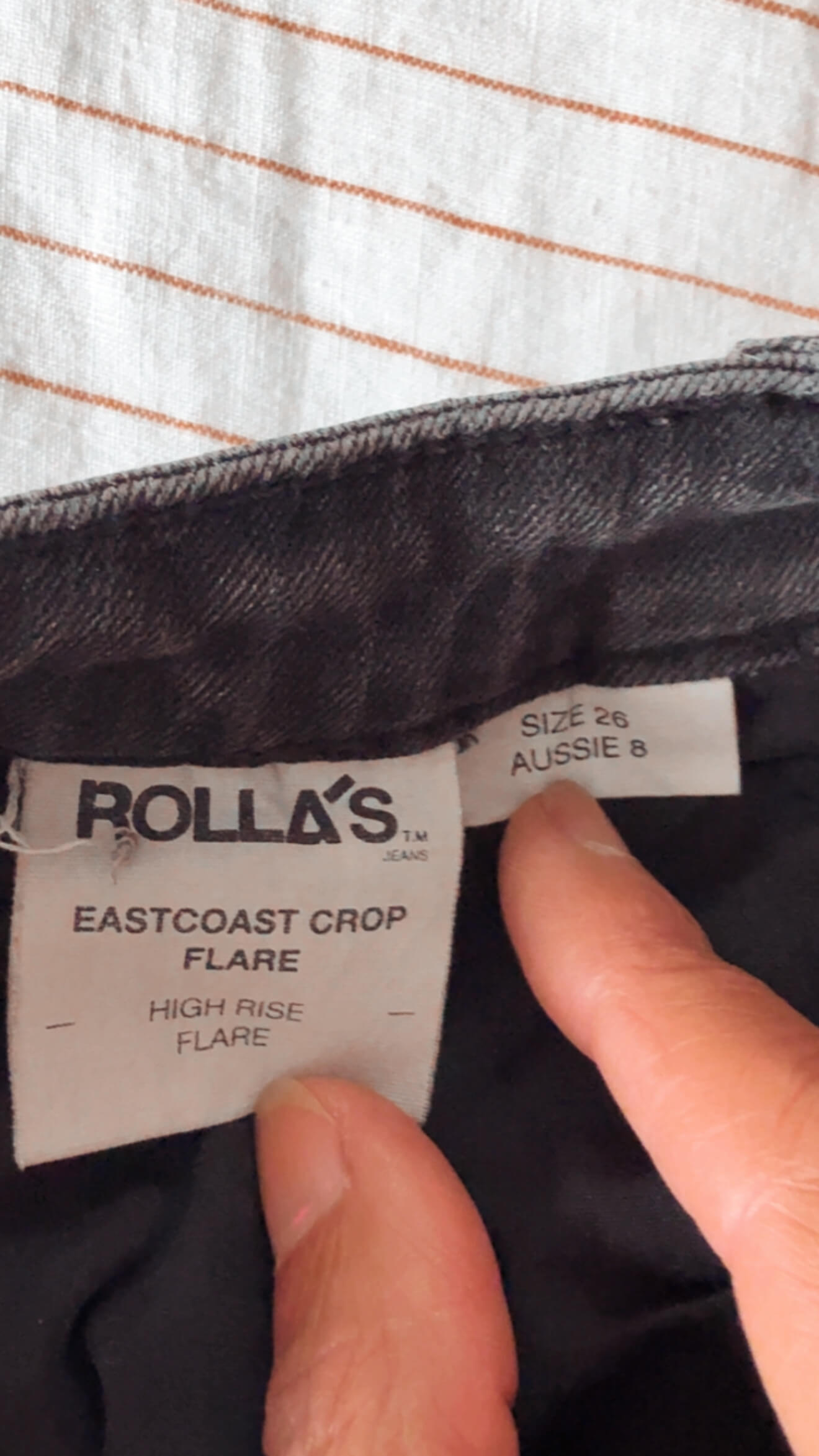 ROLLA'S // Eastcoast Crop Flare // High Rise Flare // Size 26 (AUS/NZ 8)