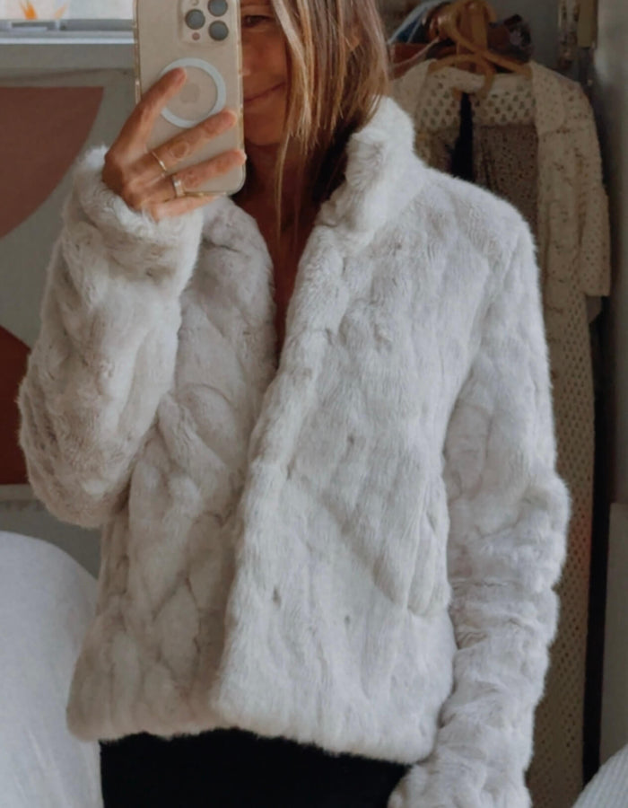 PAGANI // FAUX FUR JACKET // SILVER FOX // XS (would fit large 8)