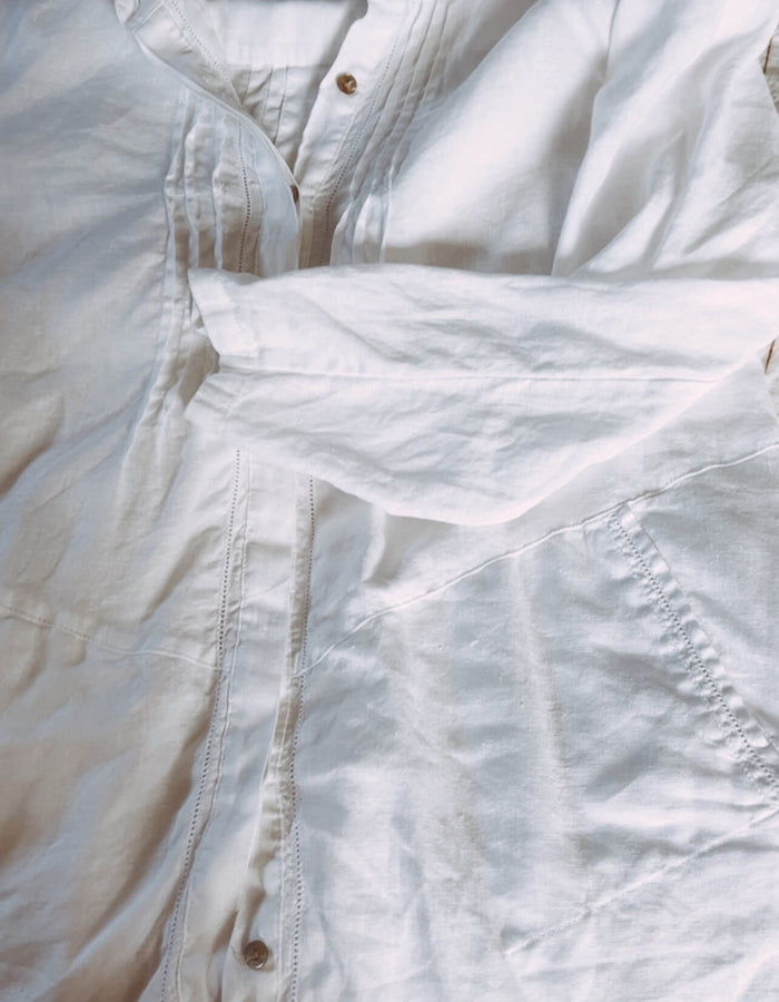 White Linen Shirt // S/M