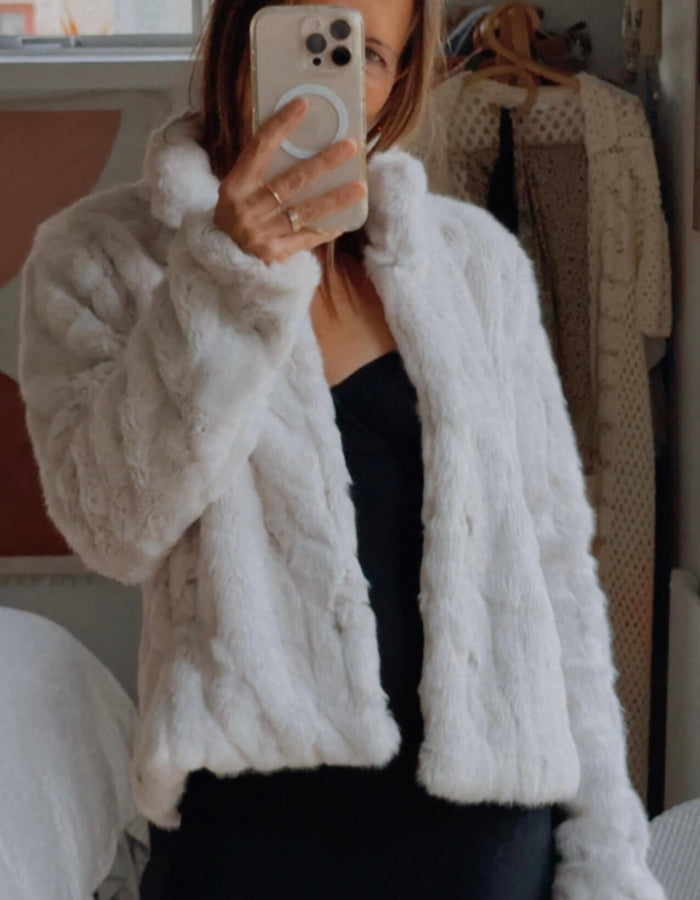 PAGANI // FAUX FUR JACKET // SILVER FOX // XS (would fit large 8)
