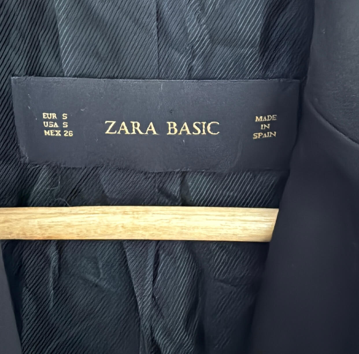 ZARA // Black Blazer // Small