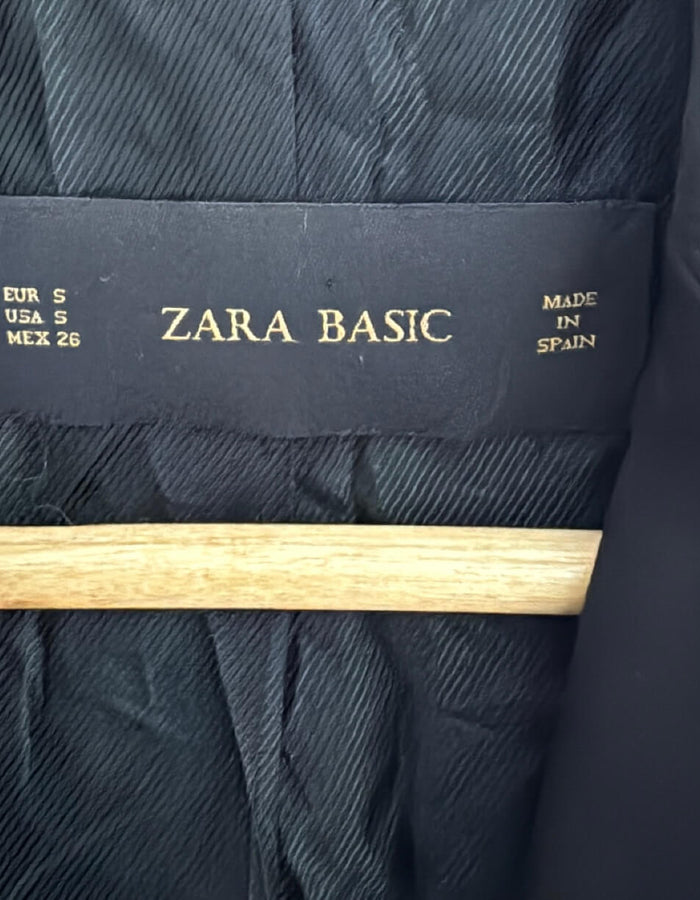 ZARA // Black Blazer // Small