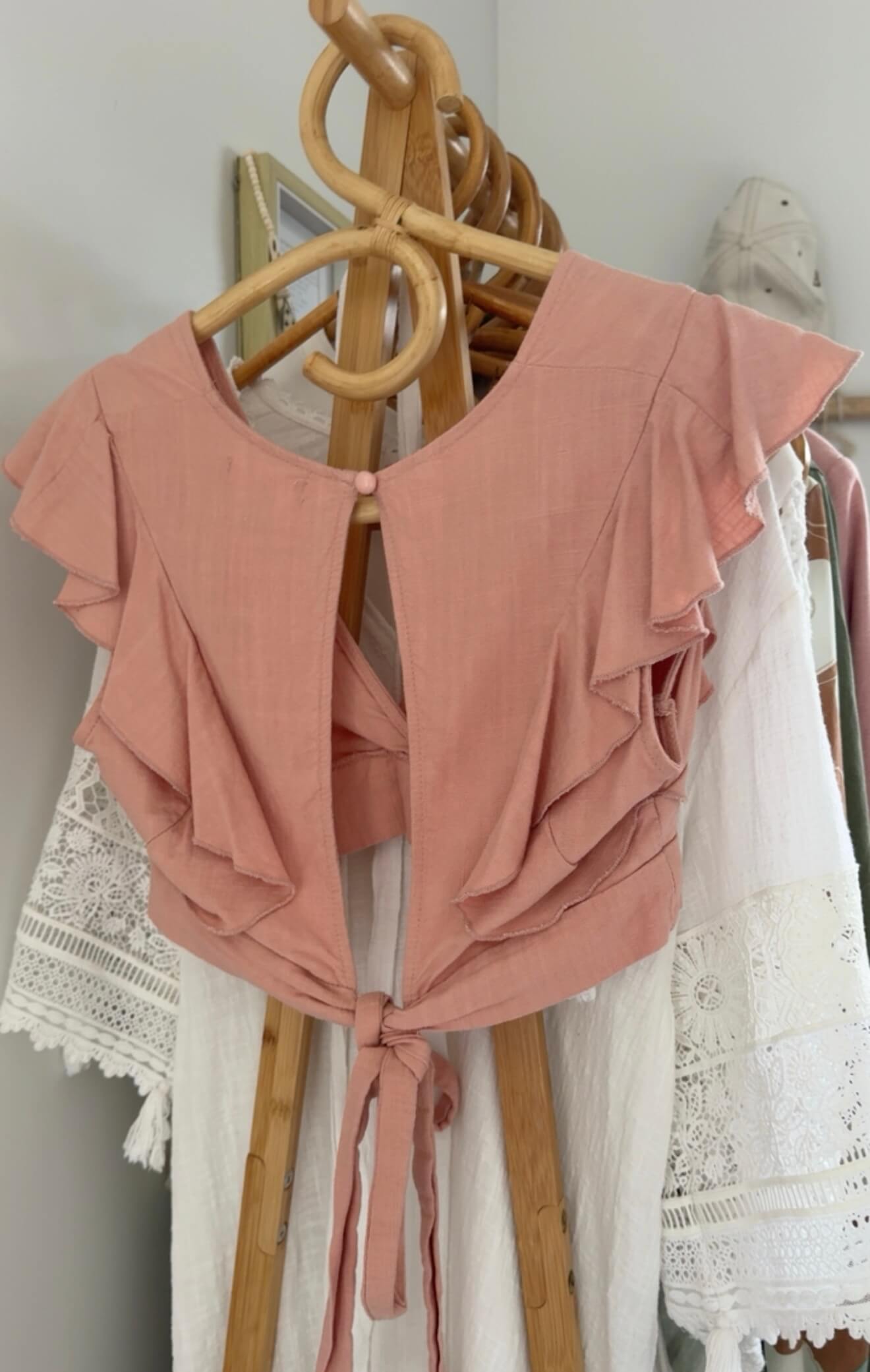 WHO I AM // Ruffle Crop Top // Dusty Pink // Size 8