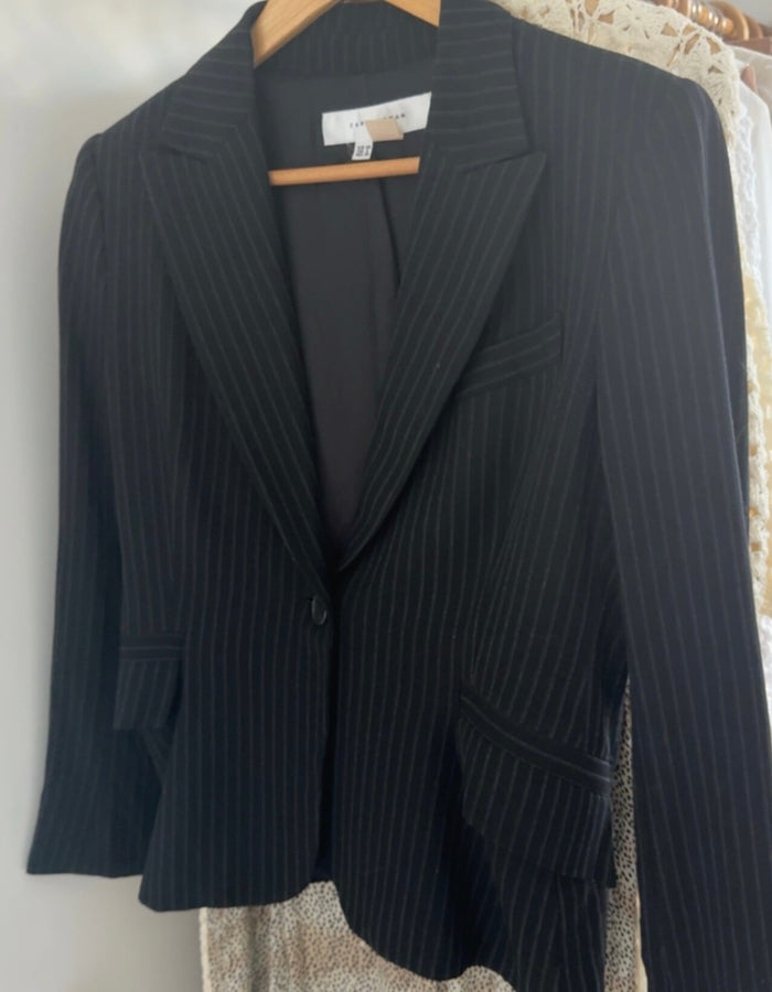 ZARA WOMAN // Navy Pinstriped Suit // Small