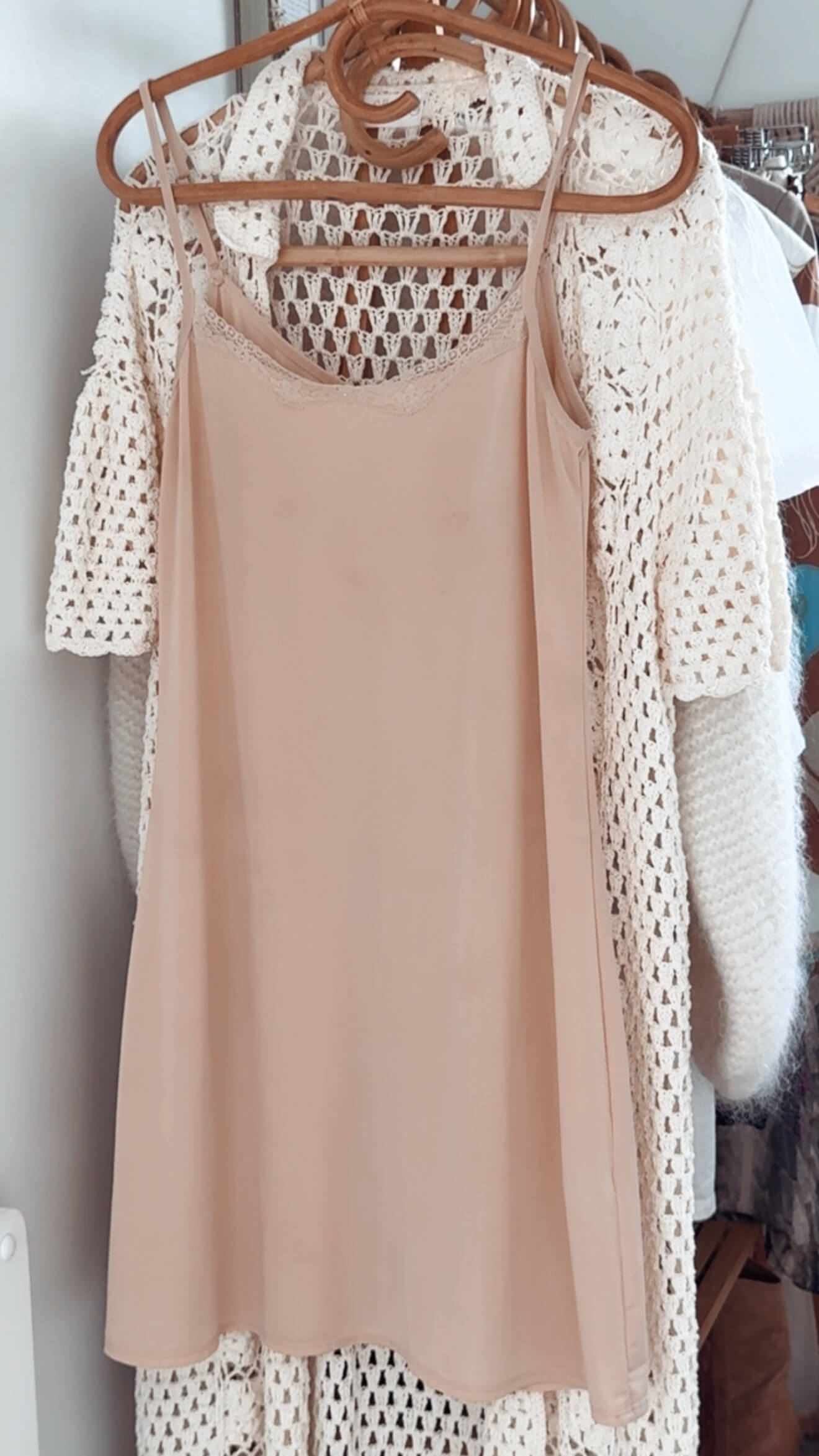 DEMURE NUDE SLIP // Medium