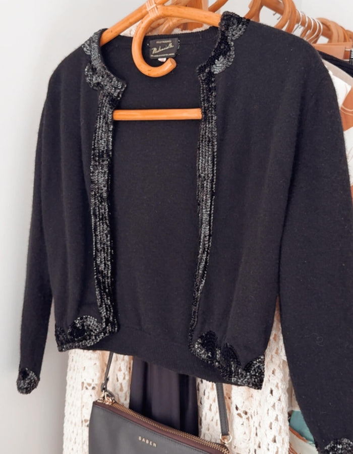 MADEMOISELLE // VINTAGE CROPPED CARDI // ANGORA/LAMBSWOOL // Small (EUR 36)