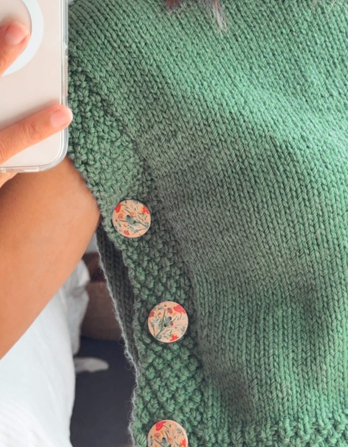 HAND-KNITTED VEST // Fern Green // Small