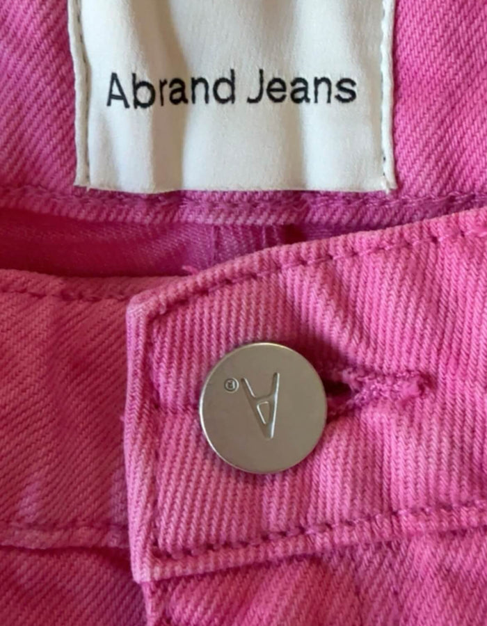 ABRAND // Venice Short // Size 24 (6)