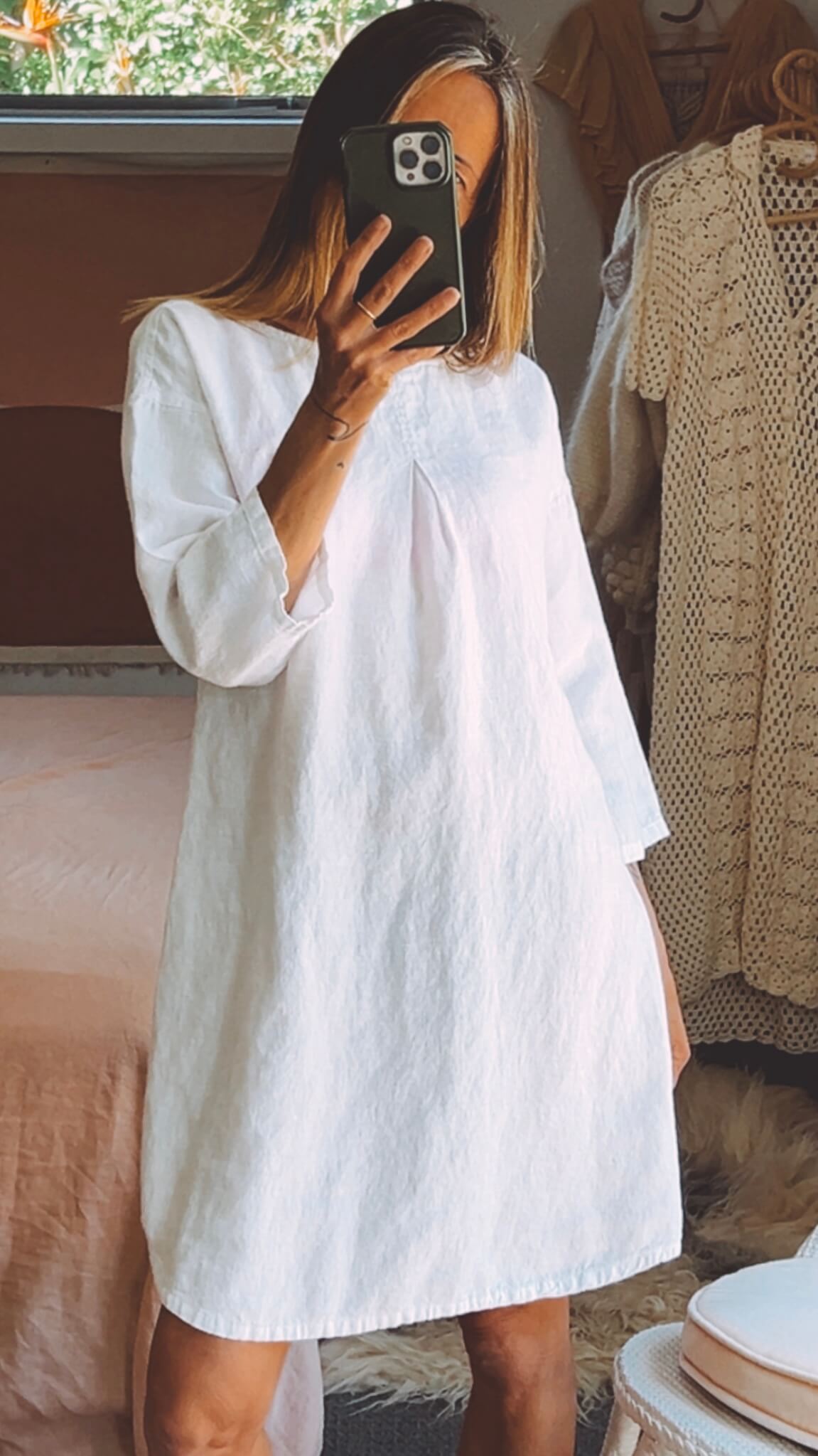 White Linen Shift Dress // Small