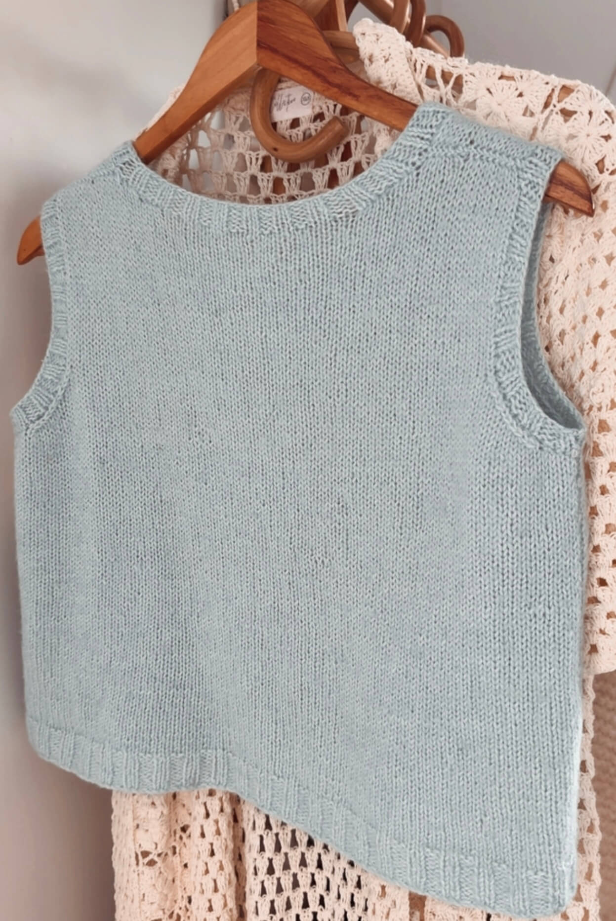 HAND-KNITTED VEST // Pure Wool // Duck Egg Blue // Small