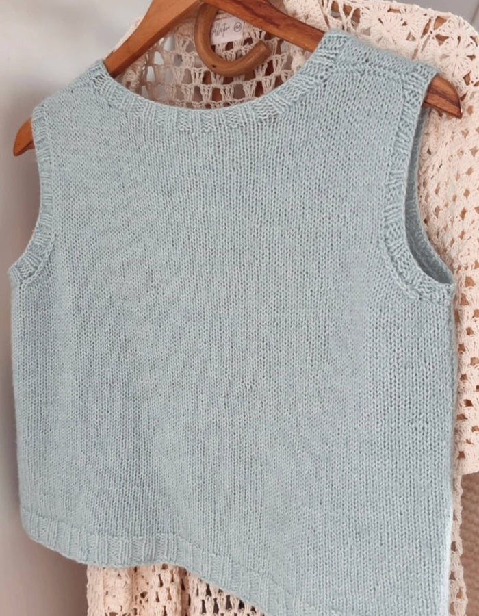 HAND-KNITTED VEST // Pure Wool // Duck Egg Blue // Small