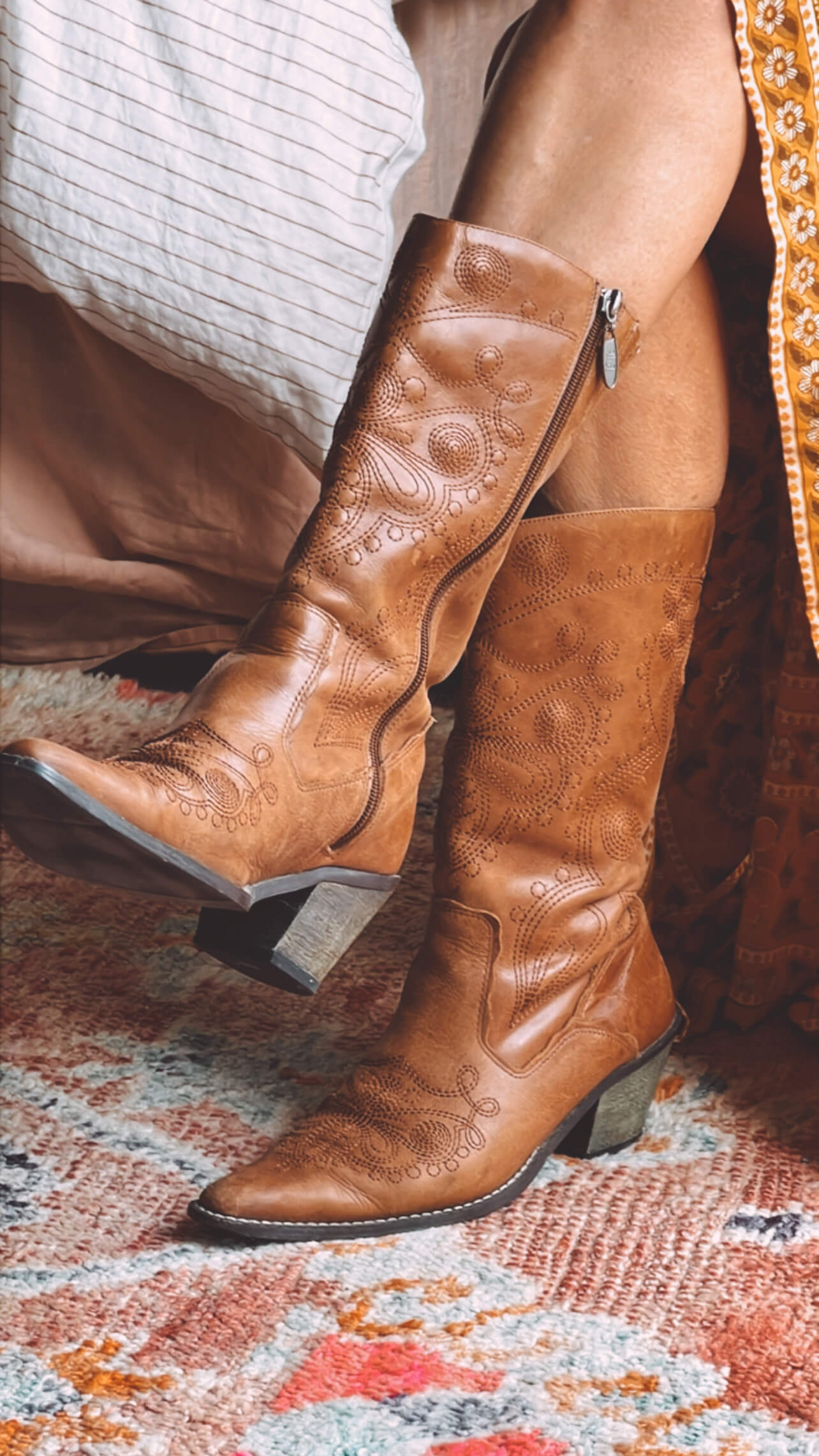 Leather Cowboy Boot // EUR 38