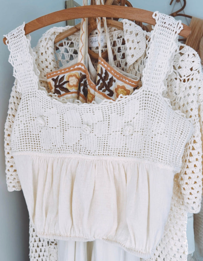 CHASING UNICORNS Crochet Blouse // Cream // Small